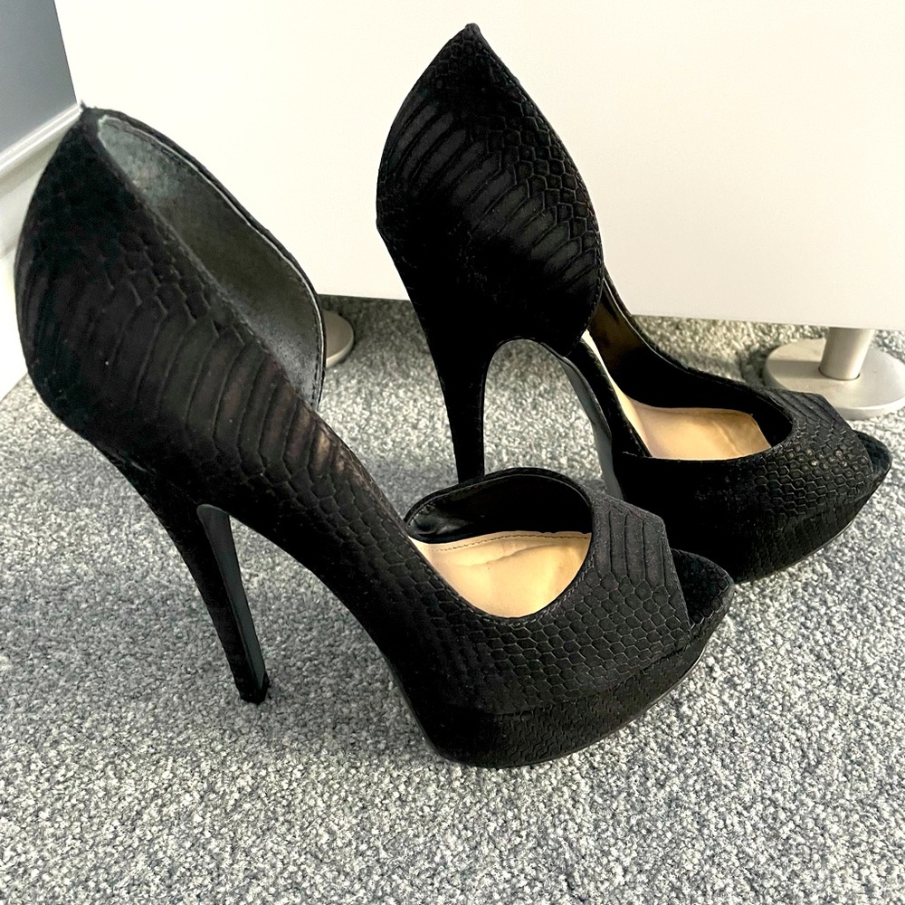 Steve Madden Black Heels